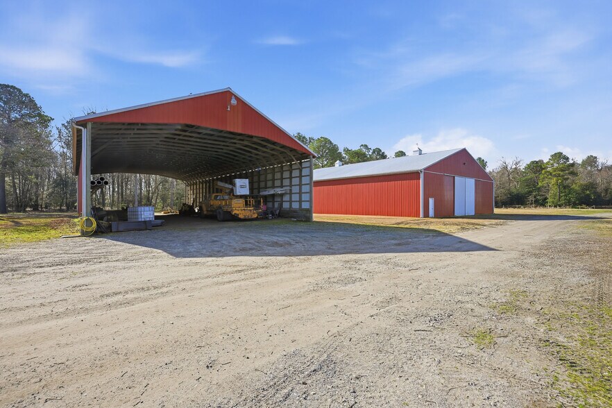 More Photos Of 89 Hunting Quarter Rd, Greenwood Trailer Camper Park For Sale