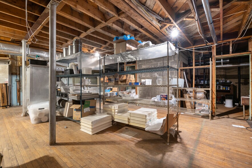 More Photos Of 13 Park Ave, Hadley Restaurant For Sale