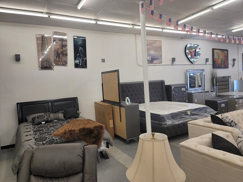 More Photos Of 3646-3678 Culebra Rd, San Antonio Unknown For Lease