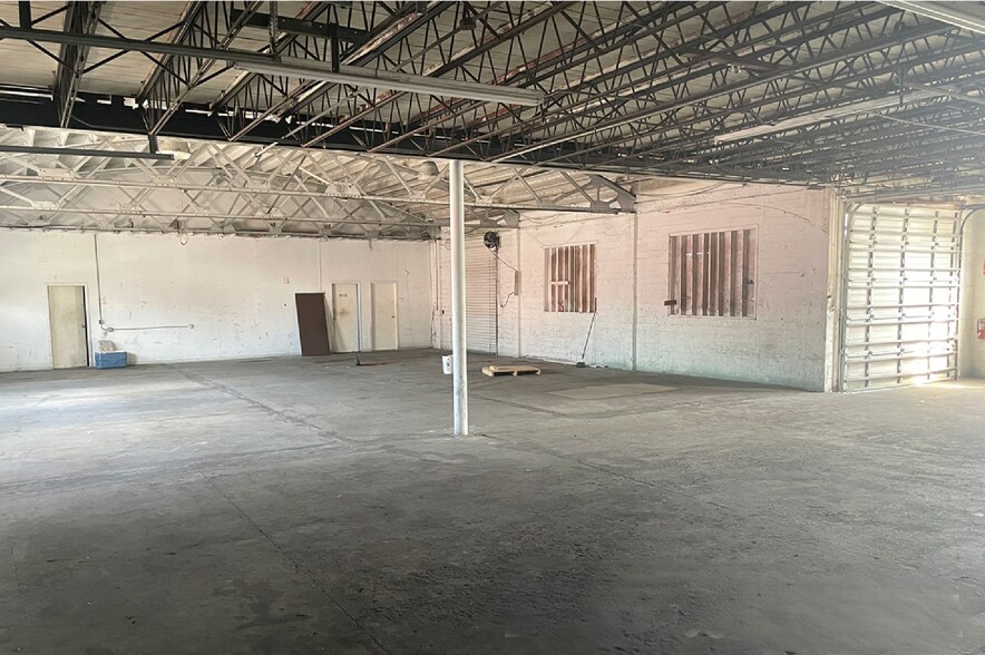 More Photos Of 919 N US Highway 1, Fort Pierce Auto Repair For Lease