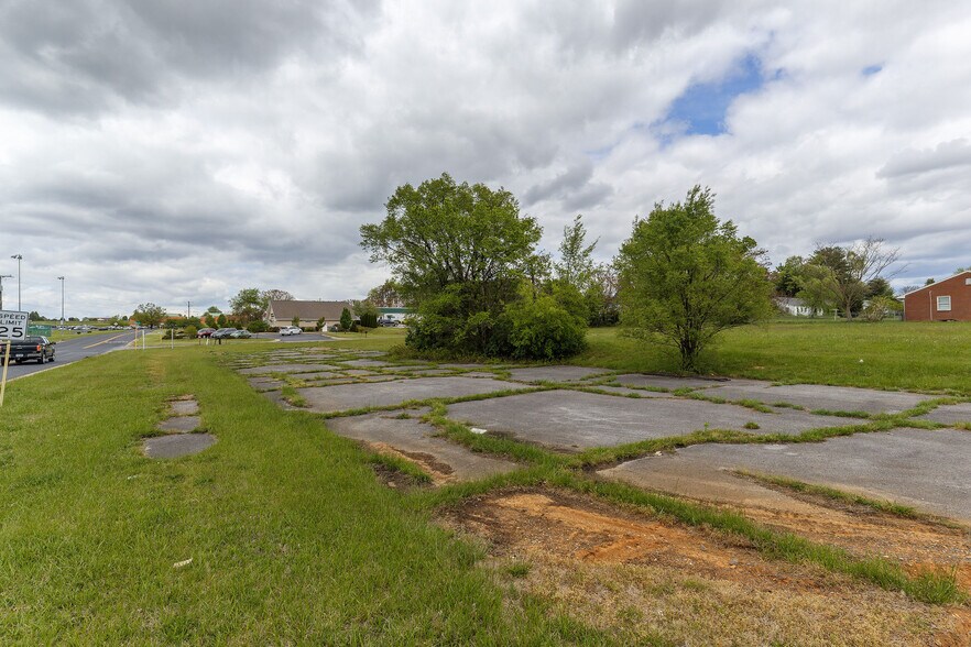 More Photos Of 3318 Stuarts Draft Hwy, Stuarts Draft Land For Sale