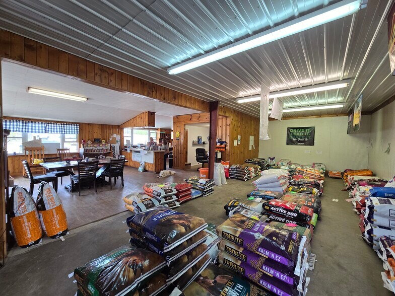 More Photos Of 10199 S Wayne Rd, Warren Showroom For Sale