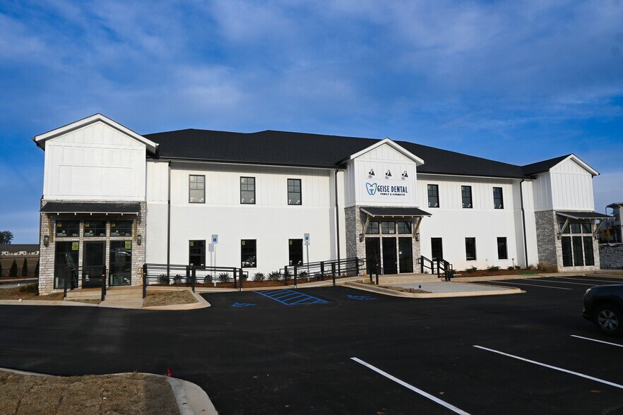 More Photos Of 351 John Henry Way, Madison Office For Sale