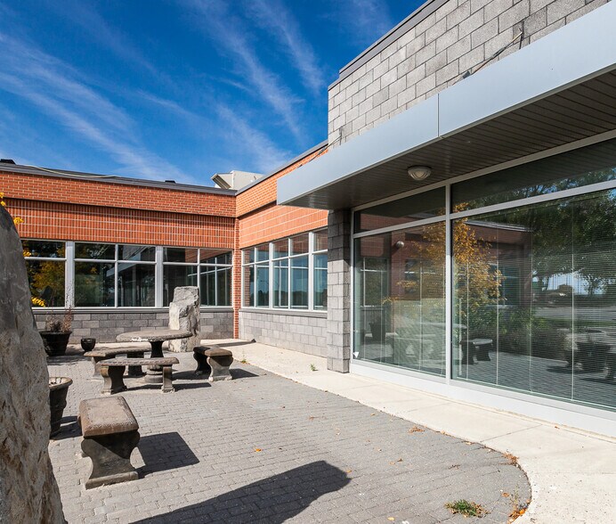 More Photos Of 1503 Fletcher Rd, Saskatoon Office For Lease