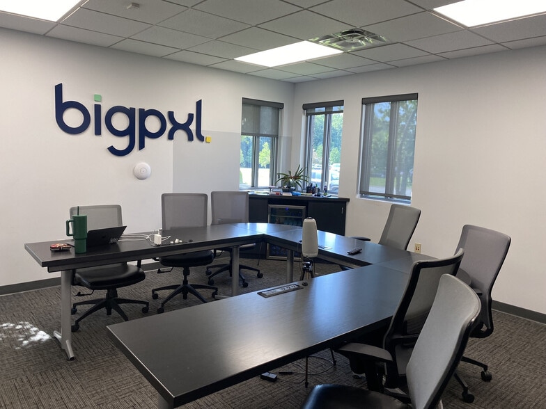 More Photos Of 1335 E Bradford Pky, Springfield Office For Sale