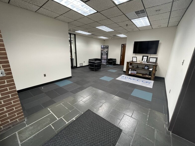 More Photos Of 1101 Curtis St, Monroe Warehouse For Lease