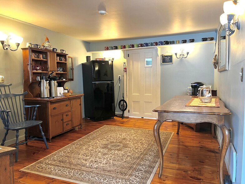 More Photos Of 399 Depot St, Proctorsville Hospitality For Sale