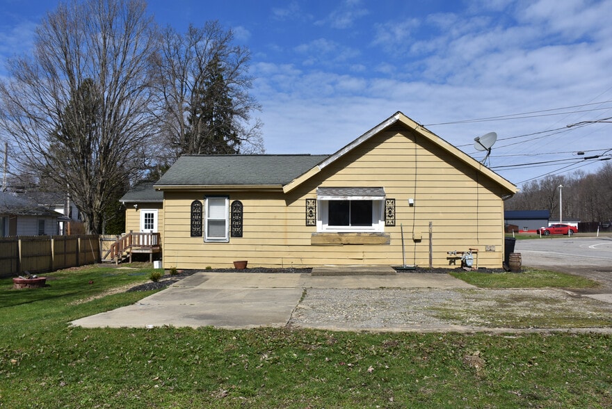 More Photos Of 25141 State St, Meadville Multifamily For Sale