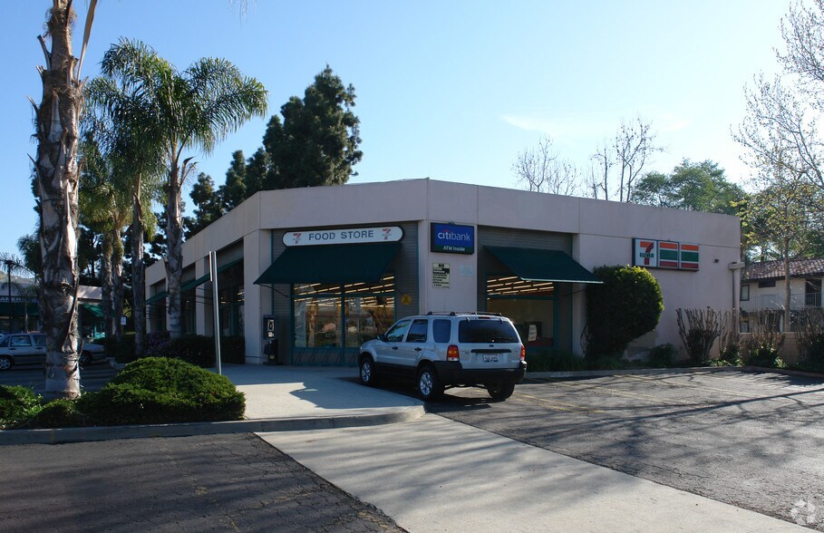 More Photos Of 1860-1896 W El Norte Pky, Escondido Unknown For Lease