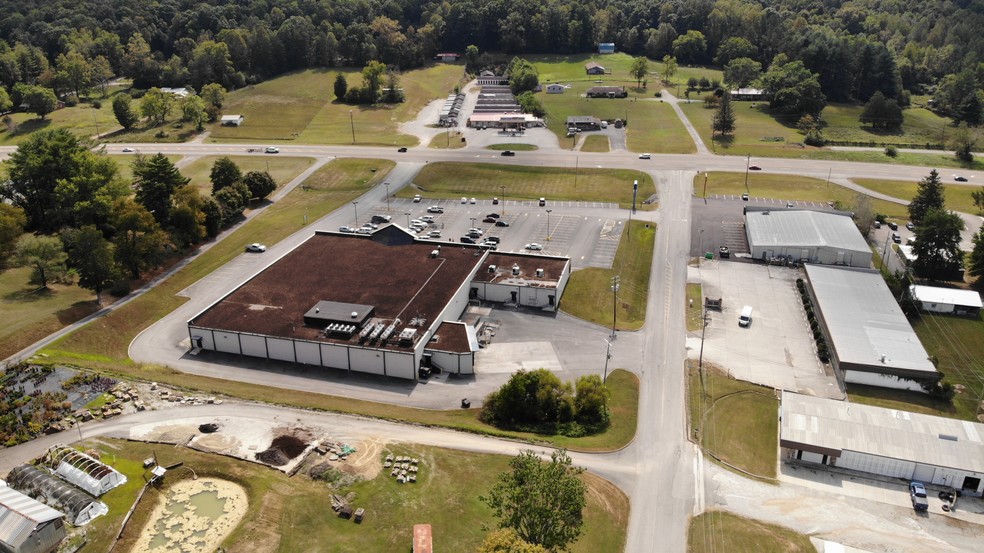 More Photos Of 1240 Middlesboro Hwy, LaFollette Unknown For Lease