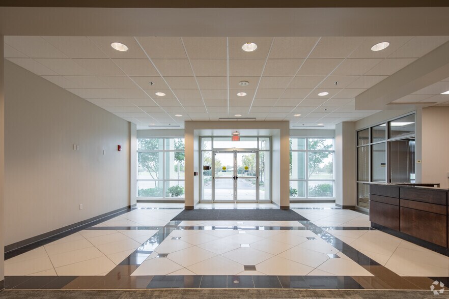 More Photos Of 345 Bob Heath Dr, Huntsville Office For Lease