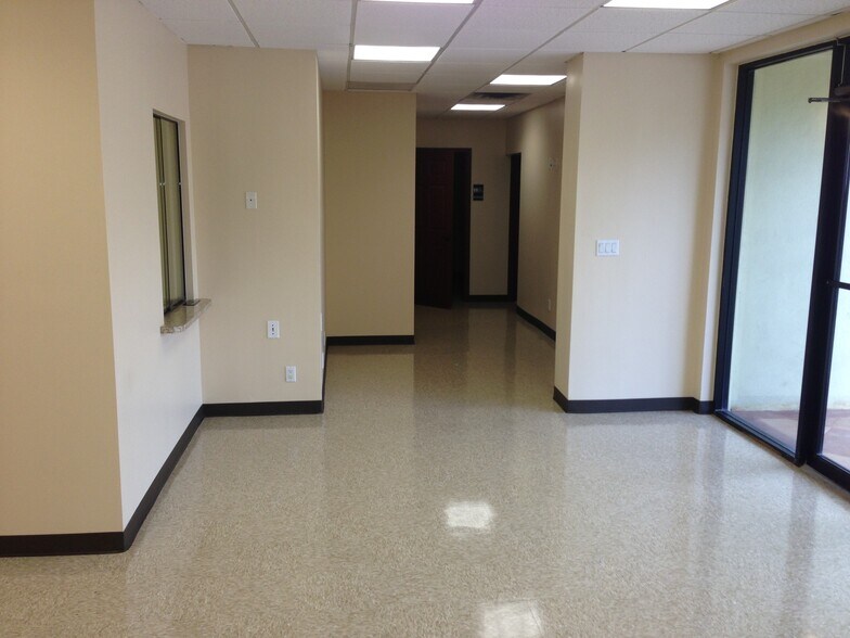 More Photos Of 3896 N Federal Hwy, Lighthouse Point Medical For Lease