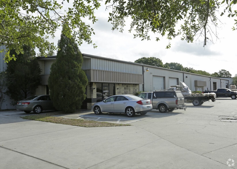 More Photos Of 855 Dunbar Ave, Oldsmar Warehouse For Lease