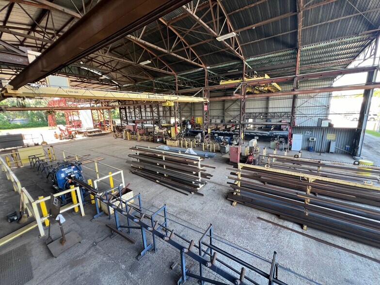 More Photos Of 5101 S 24th Ave, Tampa Manufacturing For Sale