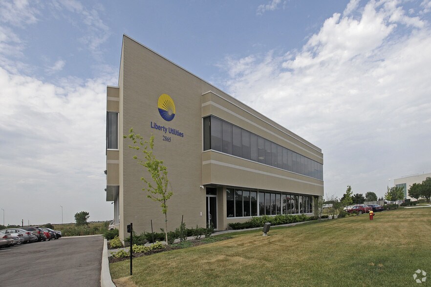 More Photos Of 2865 Bristol Cir, Oakville Coworking Space