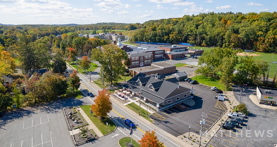 More Photos Of 32 W Main St, Washingtonville Freestanding For Sale