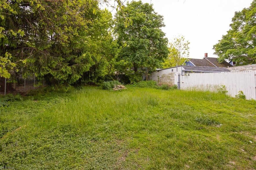 More Photos Of 6202 Heisley Ave, Cleveland Multifamily For Sale
