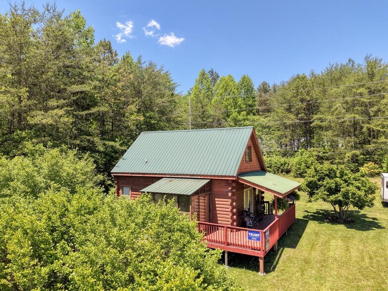 More Photos Of 23 & 60 Greenbriar Hwy, Blairsville Office For Sale