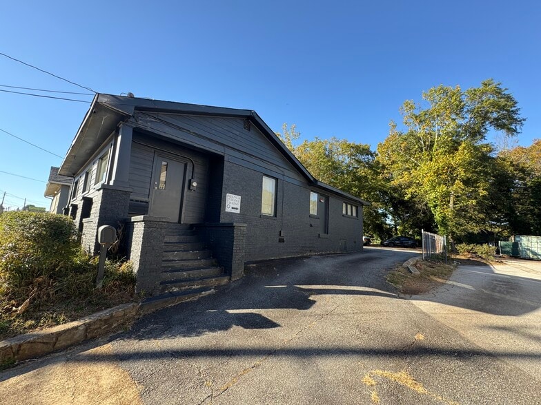 More Photos Of 1387 Cleveland Ave, Atlanta Medical For Sale
