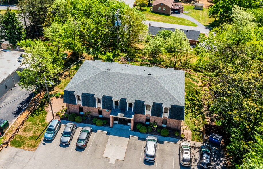 More Photos Of 2129 Electric Rd, Roanoke Office For Lease