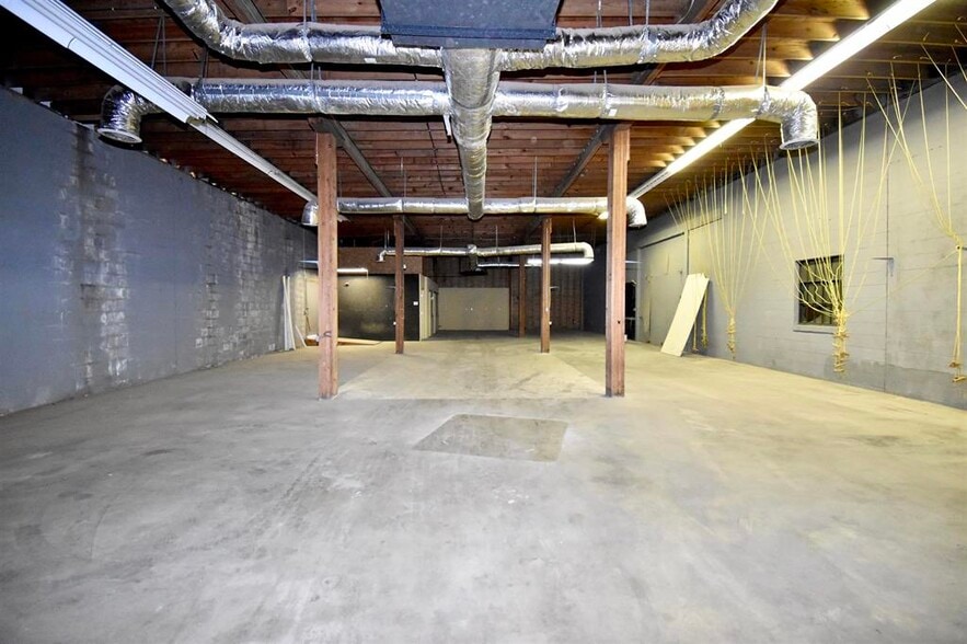 More Photos Of 205 Bellvue St, Jackson Warehouse For Lease