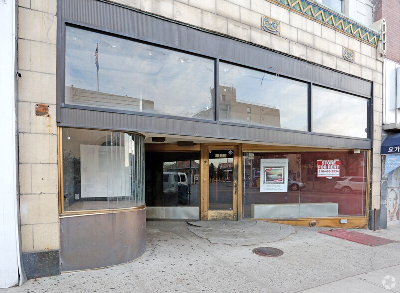 More Photos Of 41-23 Bell Blvd, Bayside Apartments For Lease