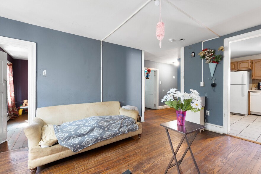 More Photos Of 125 W State St, Kennett Square Apartments For Sale