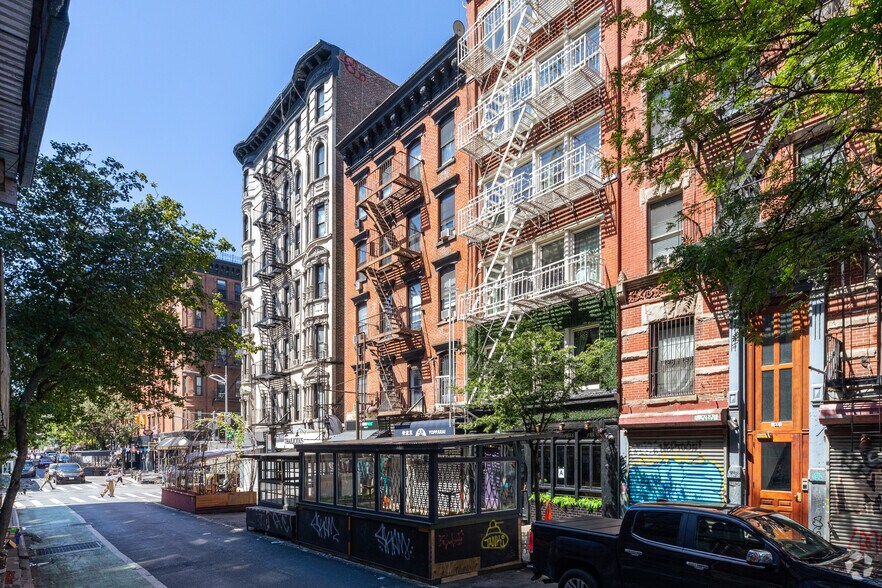 More Photos Of 69 Clinton St, New York Apartments For Lease
