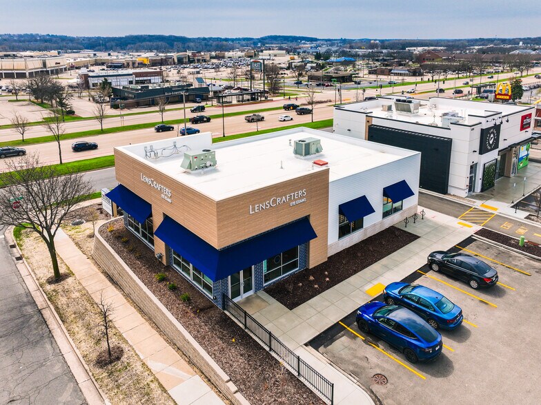 More Photos Of 4518 E Washington Ave, Madison General Retail For Sale