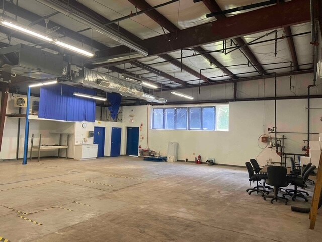 More Photos Of 12 Commerce Rd, Newtown Manufacturing For Lease