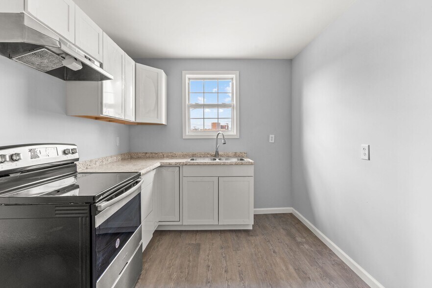 More Photos Of 2607 Jefferson St, Nashville Apartments For Sale