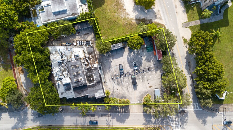 More Photos Of 5061 Biscayne Blvd, Miami Office For Lease