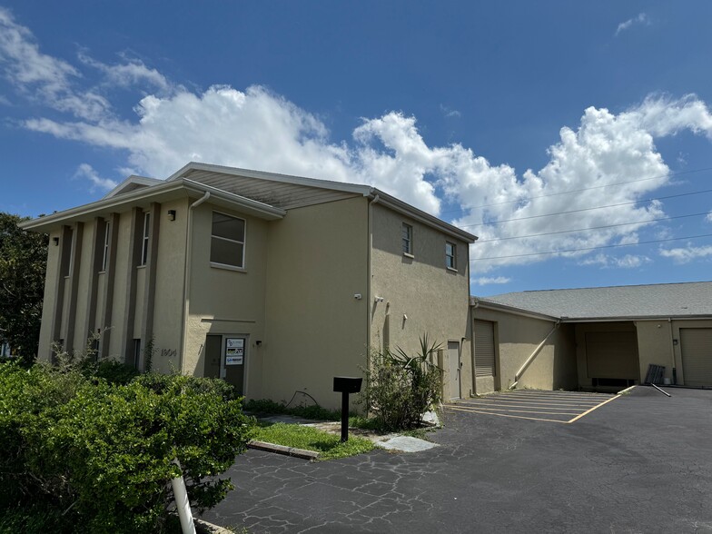 Primary Photo Of 1904 44th Ave E, Bradenton Office For Lease