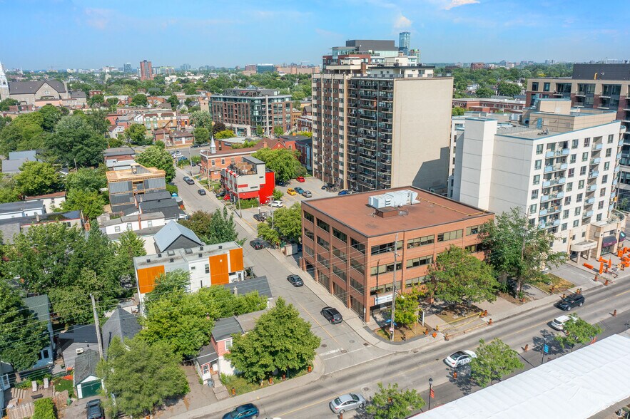 More Photos Of 383 Parkdale Ave, Ottawa Medical For Lease
