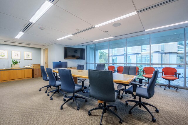 More Photos Of 601 W Rosemary St, Chapel Hill Apartments For Lease