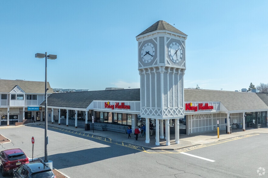 Primary Photo Of 4900-4966 Merrick Rd, Massapequa Park General Retail For Sale