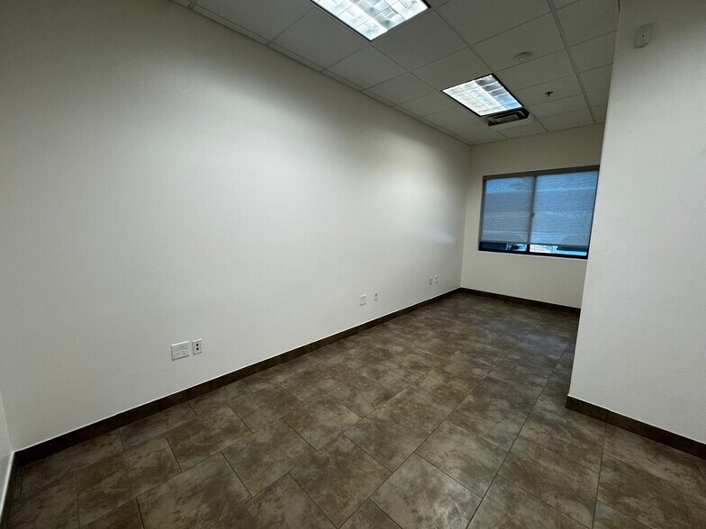More Photos Of 44550 Village Ct, Palm Desert Office For Lease