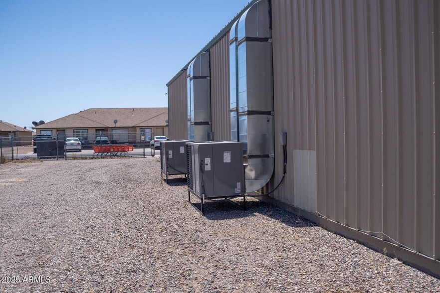 More Photos Of 8282 W Sandy Ln, Arizona City Warehouse For Sale