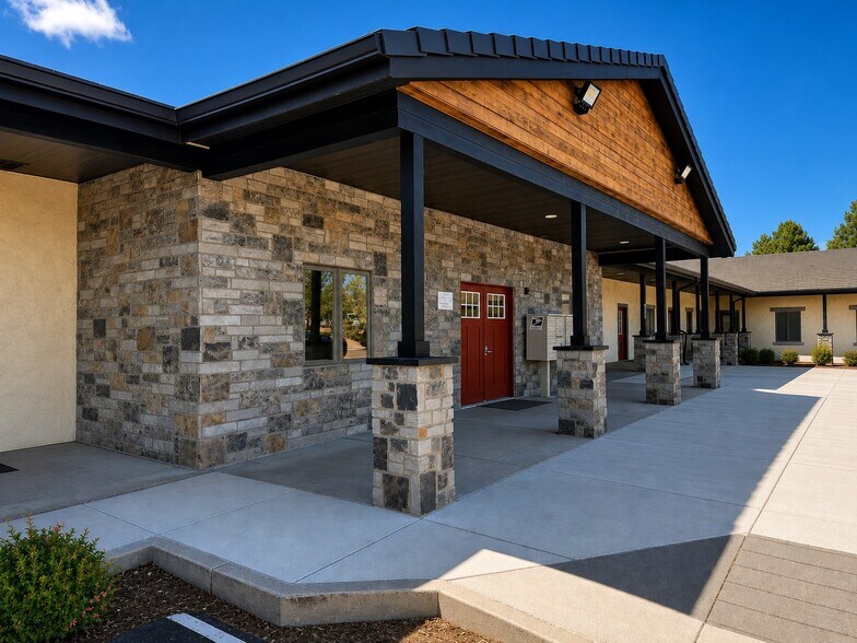 More Photos Of 325 2nd St, Monument Office For Lease