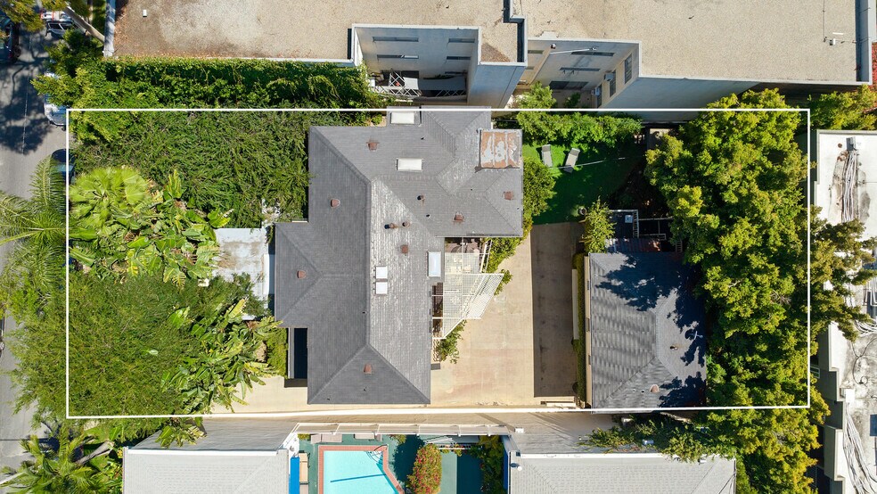 More Photos Of 8570 Holloway Dr, West Hollywood Multifamily For Sale