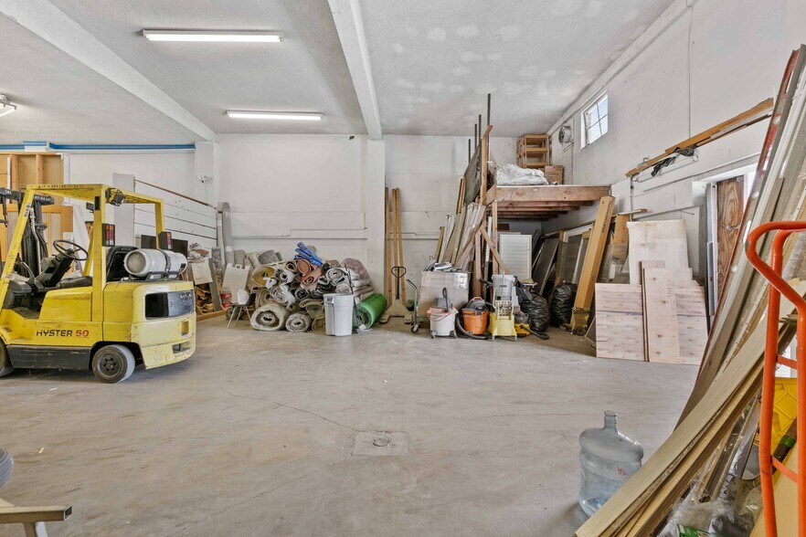 More Photos Of 979 S La Brea Ave, Inglewood Freestanding For Sale