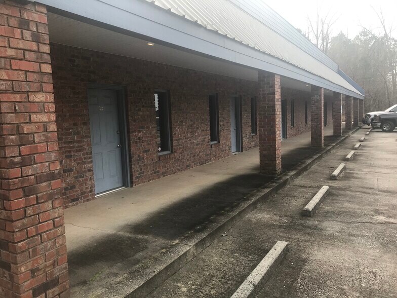 More Photos Of 232-236 Industrial Park Dr, Commerce Office For Lease