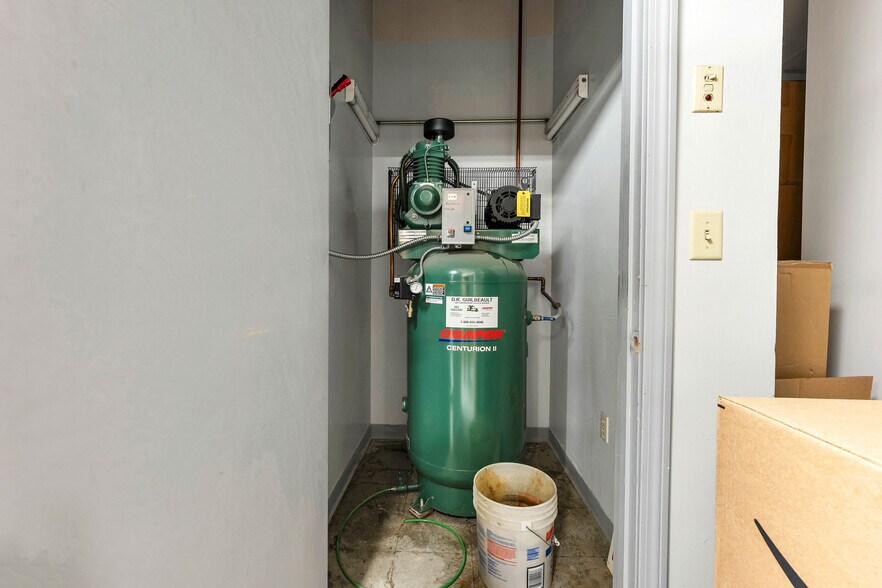 More Photos Of 48 Powers St, Milford Warehouse For Sale