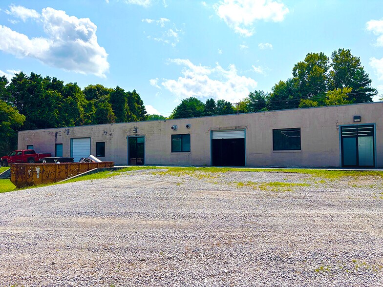 More Photos Of 4430 Singleton Station Rd, Louisville Light Distribution For Lease