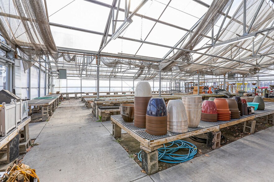 More Photos Of , Blue Springs Unknown For Sale