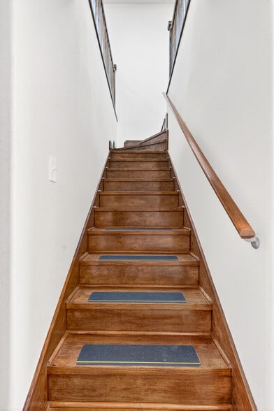 More Photos Of 8601 Fawn Trl, Conroe Warehouse For Lease