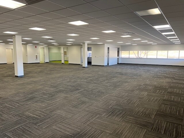 More Photos Of 2985 S Ridge Rd, Green Bay Medical For Lease