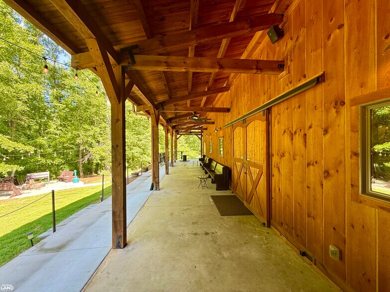 More Photos Of 701 Wingert Road rd, Greenwood Specialty For Sale