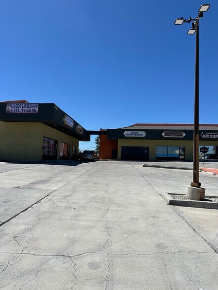 More Photos Of 15191 7th St, Victorville General Retail For Sale