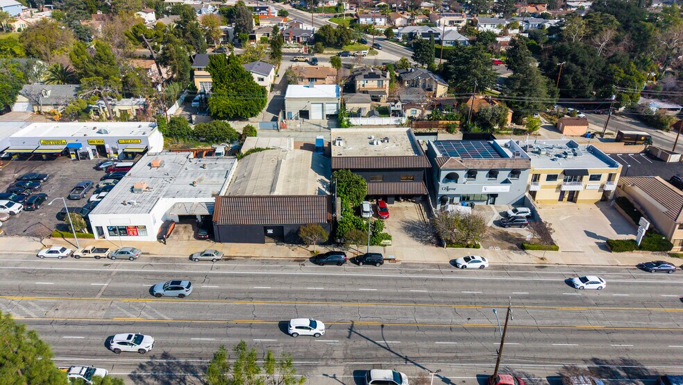 More Photos Of 3937 Foothill Blvd, La Crescenta Flex For Lease